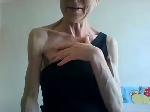 SwettyViktory online show from May 12, 2026, 12:11 pm