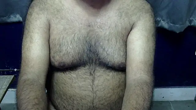 Snapshot of hairysubcub_70 chatting on July 1, 2026, 4:18 pm hairysubcub 70 online show from July 1, 2026, 4:18 pm