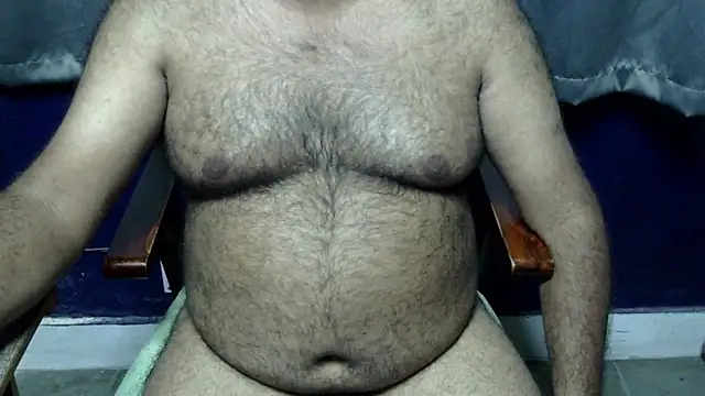 Snapshot of hairysubcub_70 chatting on June 4, 2026, 5:06 pm hairysubcub 70 online show from June 4, 2026, 5:06 pm