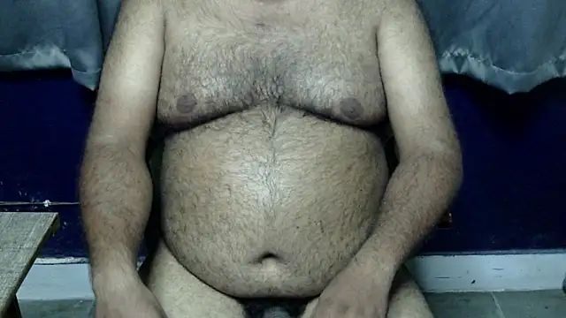 Snapshot of hairysubcub_70 chatting on June 20, 2026, 6:35 pm hairysubcub 70 online show from June 20, 2026, 6:35 pm