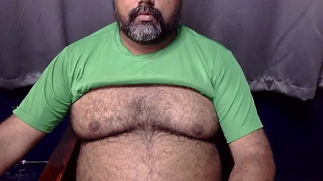 Snapshot of hairysubcub_70 chatting on July 18, 2026, 5:27 am hairysubcub 70 online show from July 18, 2026, 5:27 am