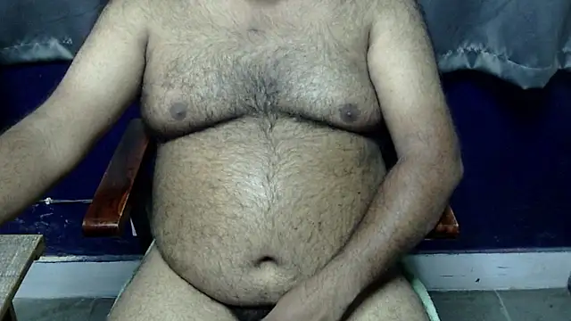 Snapshot of hairysubcub_70 chatting on June 13, 2026, 4:32 am hairysubcub 70 online show from June 13, 2026, 4:32 am