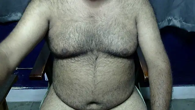 Snapshot of hairysubcub_70 chatting on August 4, 2026, 4:55 pm hairysubcub 70 online show from August 4, 2026, 4:55 pm