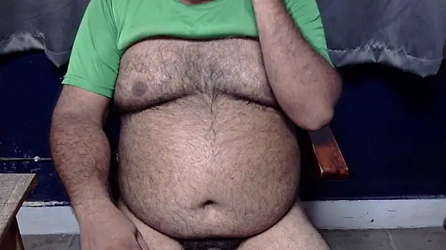 Snapshot of hairysubcub_70 chatting on July 28, 2026, 5:48 am hairysubcub 70 online show from July 28, 2026, 5:48 am