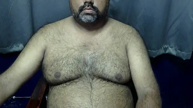 Snapshot of hairysubcub_70 chatting on August 6, 2026, 4:07 am hairysubcub 70 online show from August 6, 2026, 4:07 am
