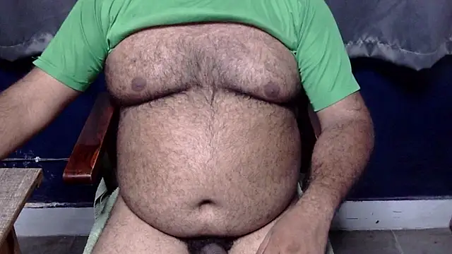 Snapshot of hairysubcub_70 chatting on July 27, 2026, 5:36 am hairysubcub 70 online show from July 27, 2026, 5:36 am