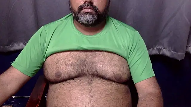 Snapshot of hairysubcub_70 chatting on July 19, 2026, 6:00 am hairysubcub 70 online show from July 19, 2026, 6:00 am