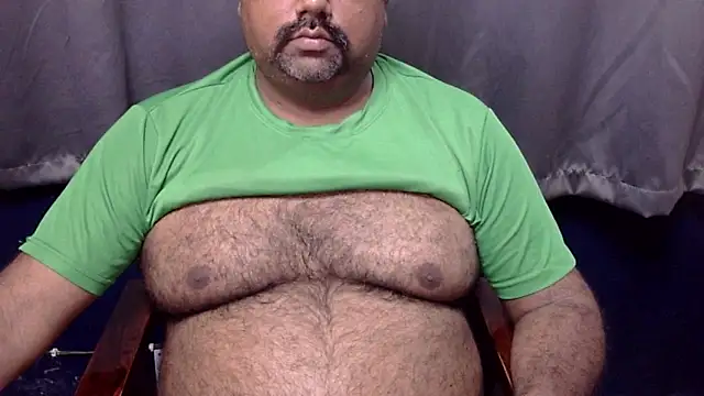 Snapshot of hairysubcub_70 chatting on June 15, 2026, 7:30 am hairysubcub 70 online show from June 15, 2026, 7:30 am