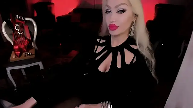 Snapshot of GreedyFinDom chatting on November 23, 2025, 6:01 am GreedyFinDom online show from November 23, 2025, 6:01 am