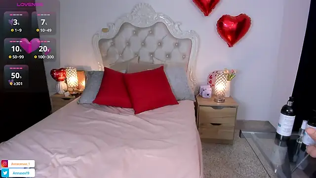 Snapshot of Anna_Caruso chatting on February 14, 2025, 11:09 pm Anna Caruso online show from February 14, 2025, 11:09 pm