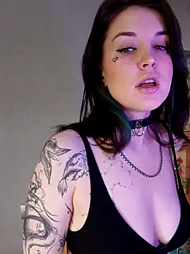 LazyTanukii online show from October 17, 2025, 6:39 am