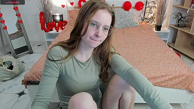 CharmedDoll online show from February 7, 2025, 1:53 pm