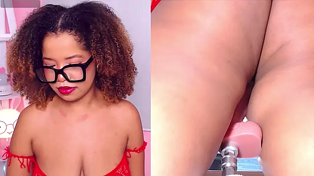 kinky natasha  online show from April 22, 2026, 1:18 pm