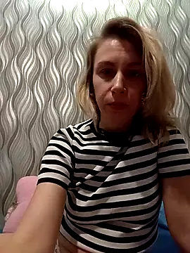 MissisMilk online show from May 13, 2026, 1:51 pm