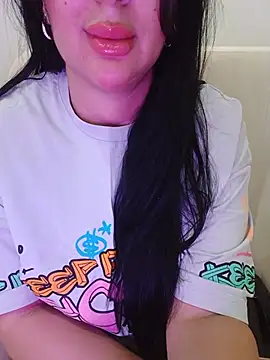 Snapshot of Queen_sousou chatting on July 17, 2026, 12:02 pm Queen sousou online show from July 17, 2026, 12:02 pm