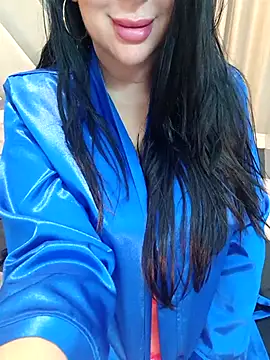 Snapshot of Queen_sousou chatting on November 20, 2025, 9:15 pm Queen sousou online show from November 20, 2025, 9:15 pm