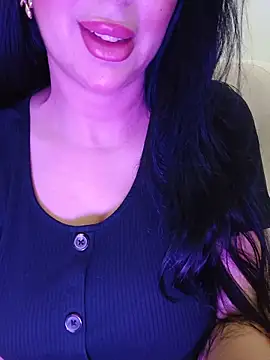 Snapshot of Queen_sousou chatting on June 27, 2026, 5:08 pm Queen sousou online show from June 27, 2026, 5:08 pm