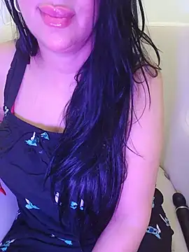 Snapshot of Queen_sousou chatting on July 10, 2026, 3:56 pm Queen sousou online show from July 10, 2026, 3:56 pm