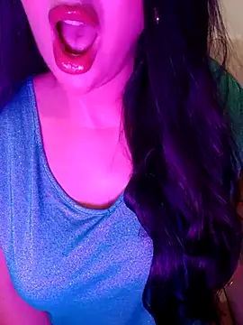 Snapshot of Queen_sousou chatting on June 26, 2026, 12:38 am Queen sousou online show from June 26, 2026, 12:38 am