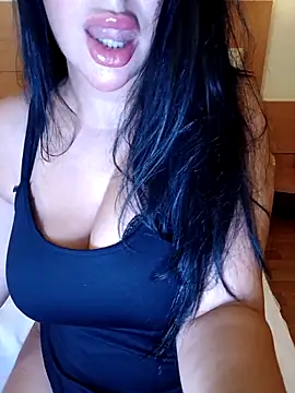 Queen sousou online show from May 2, 2026, 7:52 pm
