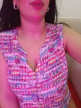 Snapshot of Queen_sousou chatting on June 23, 2026, 10:52 pm Queen sousou online show from June 23, 2026, 10:52 pm
