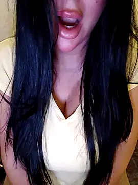 Snapshot of Queen_sousou chatting on May 14, 2026, 10:01 am Queen sousou online show from May 14, 2026, 10:01 am