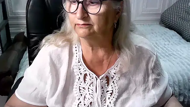 LolkaAlyss online show from July 5, 2026, 10:27 pm