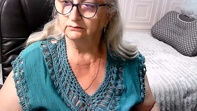 Snapshot of LolkaAlyss chatting on June 16, 2026, 10:10 pm LolkaAlyss online show from June 16, 2026, 10:10 pm
