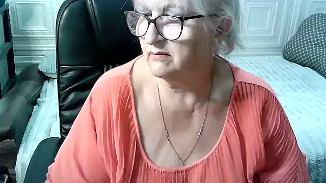 LolkaAlyss online show from July 27, 2026, 10:33 am