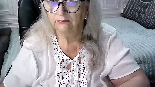 LolkaAlyss online show from August 2, 2026, 4:37 pm