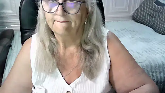 LolkaAlyss online show from July 30, 2026, 10:53 pm