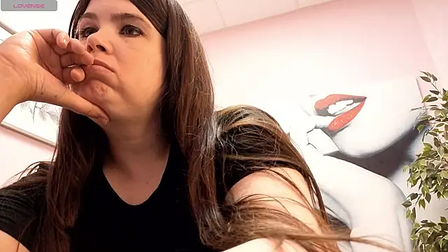 BattyMoll online show from February 22, 2026, 9:05 pm