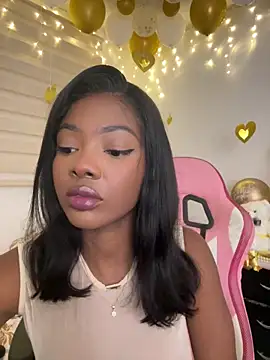 Snapshot of Vane_Rossee chatting on November 13, 2025, 12:03 am Vane Rossee online show from November 13, 2025, 12:03 am