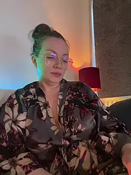 Snapshot of FemDom_RubyKnightXXO chatting on June 15, 2026, 7:35 pm FemDom RubyKnightXXO online show from June 15, 2026, 7:35 pm