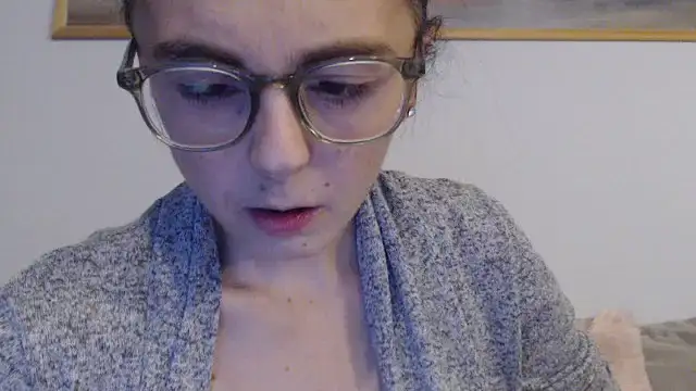 Snapshot of cleophee chatting on October 31, 2025, 6:32 am cleophee online show from October 31, 2025, 6:32 am