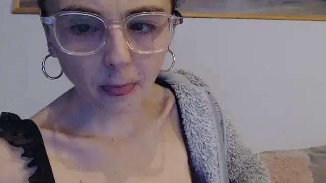 cleophee online show from February 3, 2026, 7:02 am