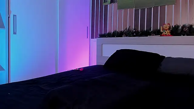 Snapshot of Dora_Banks chatting on December 17, 2025, 10:20 am Dora Banks online show from December 17, 2025, 10:20 am