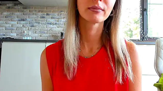 StarryHanna online show from July 18, 2026, 8:12 am