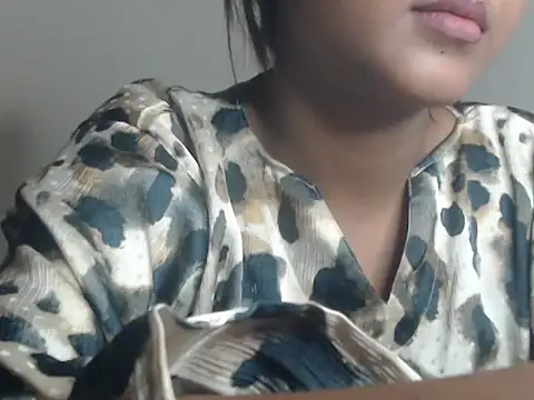 Snapshot of NancyRuvi chatting on April 25, 2026, 4:37 pm NancyRuvi online show from April 25, 2026, 4:37 pm