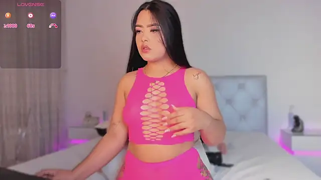 Snapshot of sophy_champagne chatting on March 14, 2025, 8:42 am sophy champagne online show from March 14, 2025, 8:42 am