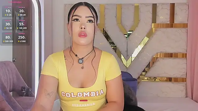 Snapshot of sophy_champagne chatting on June 3, 2026, 12:33 am sophy champagne online show from June 3, 2026, 12:33 am