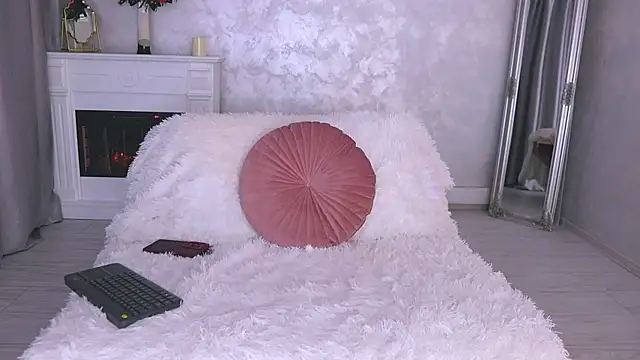 Snapshot of Michelle90u chatting on November 23, 2025, 5:34 pm Michelle90u online show from November 23, 2025, 5:34 pm