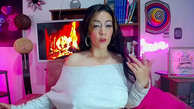 Snapshot of CiaraaSweet chatting on March 19, 2026, 2:11 am CiaraaSweet online show from March 19, 2026, 2:11 am