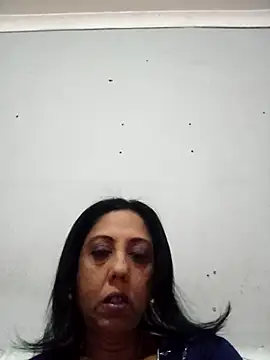 Snapshot of Mahi4luv chatting on August 9, 2026, 12:07 am Mahi4luv online show from August 9, 2026, 12:07 am