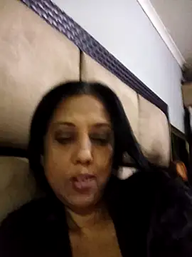Snapshot of Mahi4luv chatting on July 24, 2026, 11:12 pm Mahi4luv online show from July 24, 2026, 11:12 pm