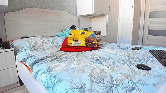 DUSSY PUSSY online show from March 21, 2025, 7:11 am