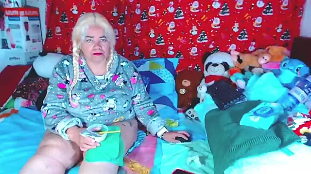 Snapshot of estrellita_fugaz16x chatting on March 8, 2026, 8:50 am estrellita fugaz16x online show from March 8, 2026, 8:50 am