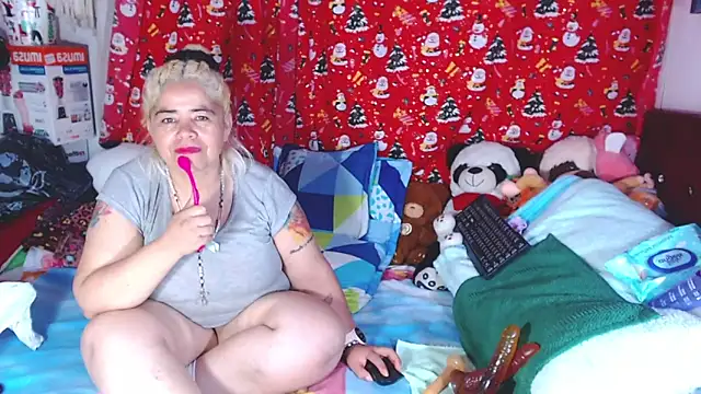 Snapshot of estrellita_fugaz16x chatting on March 14, 2026, 1:00 am estrellita fugaz16x online show from March 14, 2026, 1:00 am