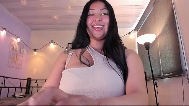 Snapshot of Pocahontas_power chatting on September 25, 2025, 5:52 pm Pocahontas power online show from September 25, 2025, 5:52 pm