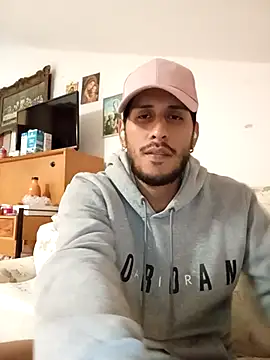 sexcampene online show from November 18, 2025, 5:05 pm